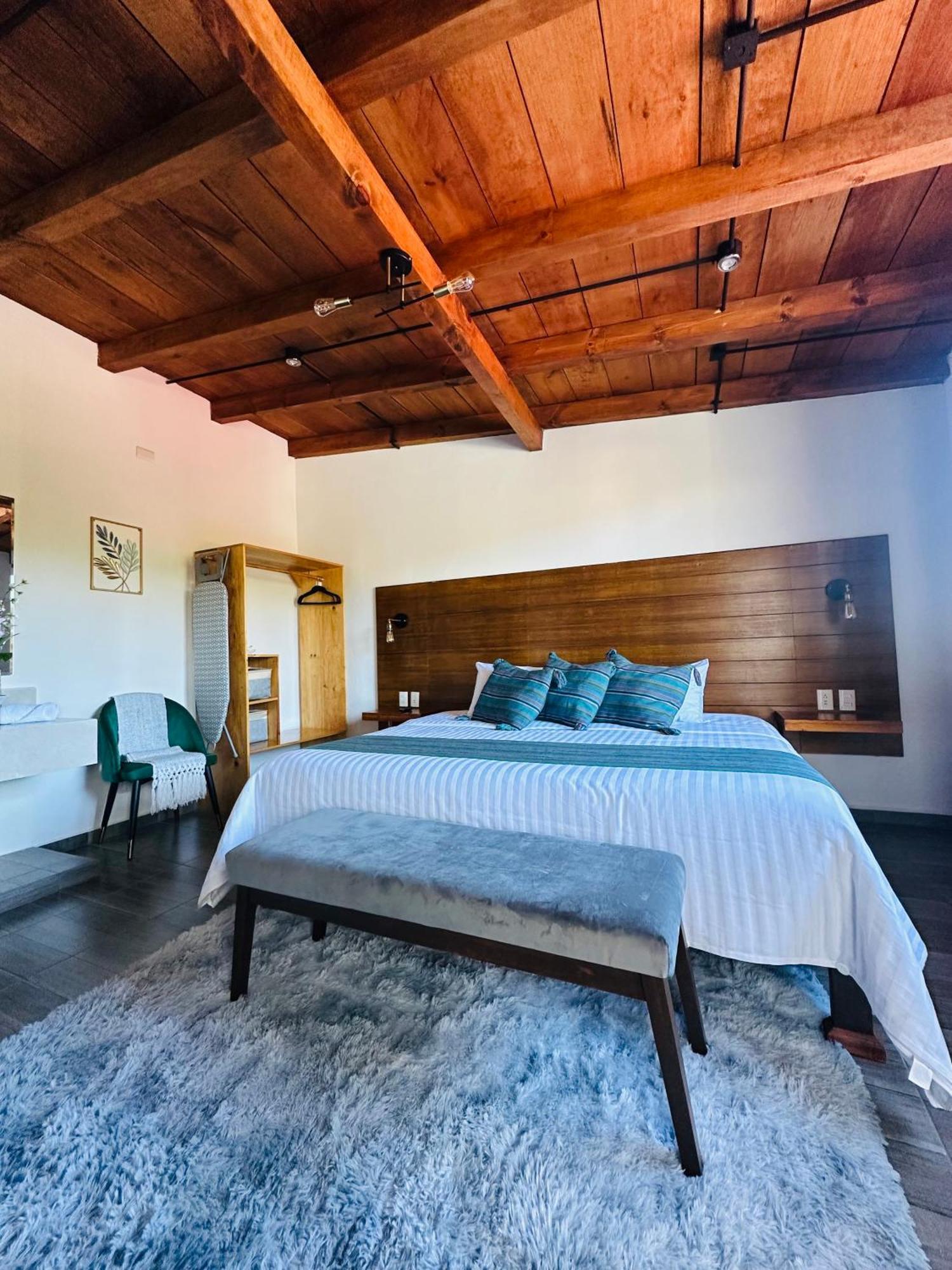 Na Hotel Сан-Кристобаль-де-Ла-Касас Экстерьер фото